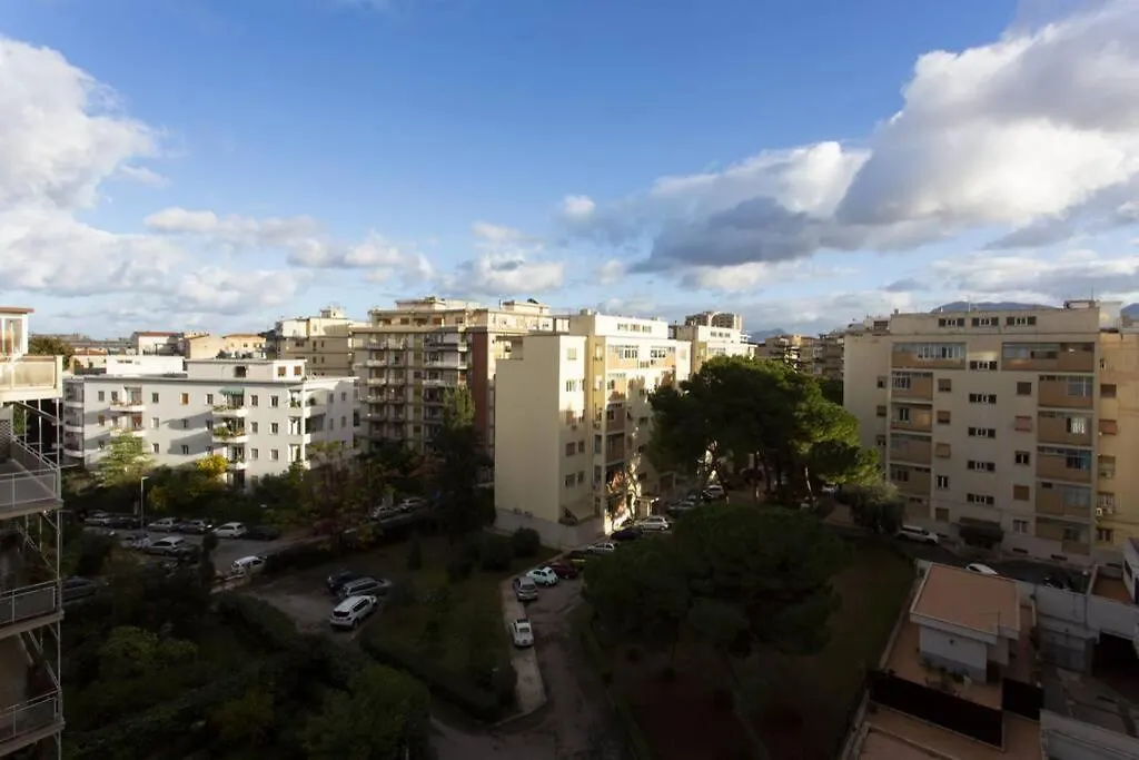 Luxury Sciuti Apartment Palermo 0*,